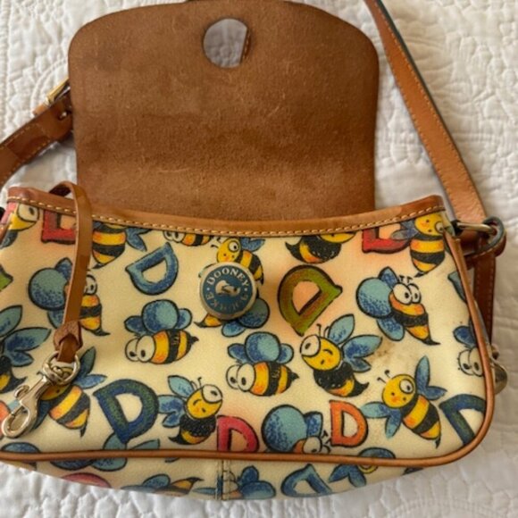Dooney & Bourke Bumble Bee Handbag Bag Cartoon Art Rare - Picture 4 of 6
